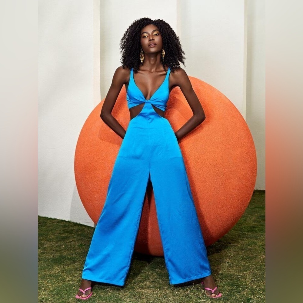 Shein Twist front wide leg jumpsuit size S | SOLD OUT EVERYWHERE